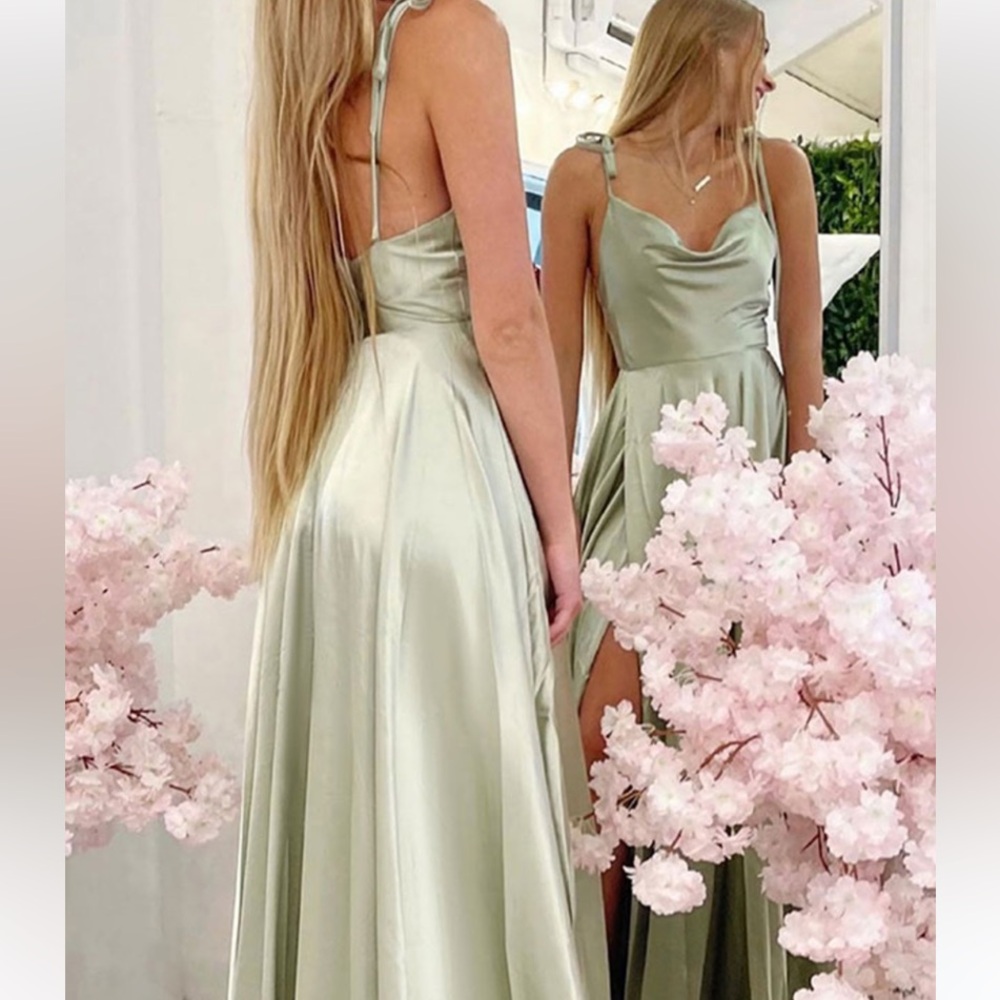 NWT sage green dress/wedding guest/bridesmaid🥰